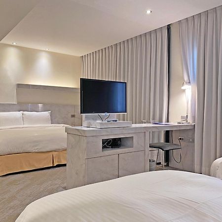 Beacon Hotel Тайчжун Экстерьер фото