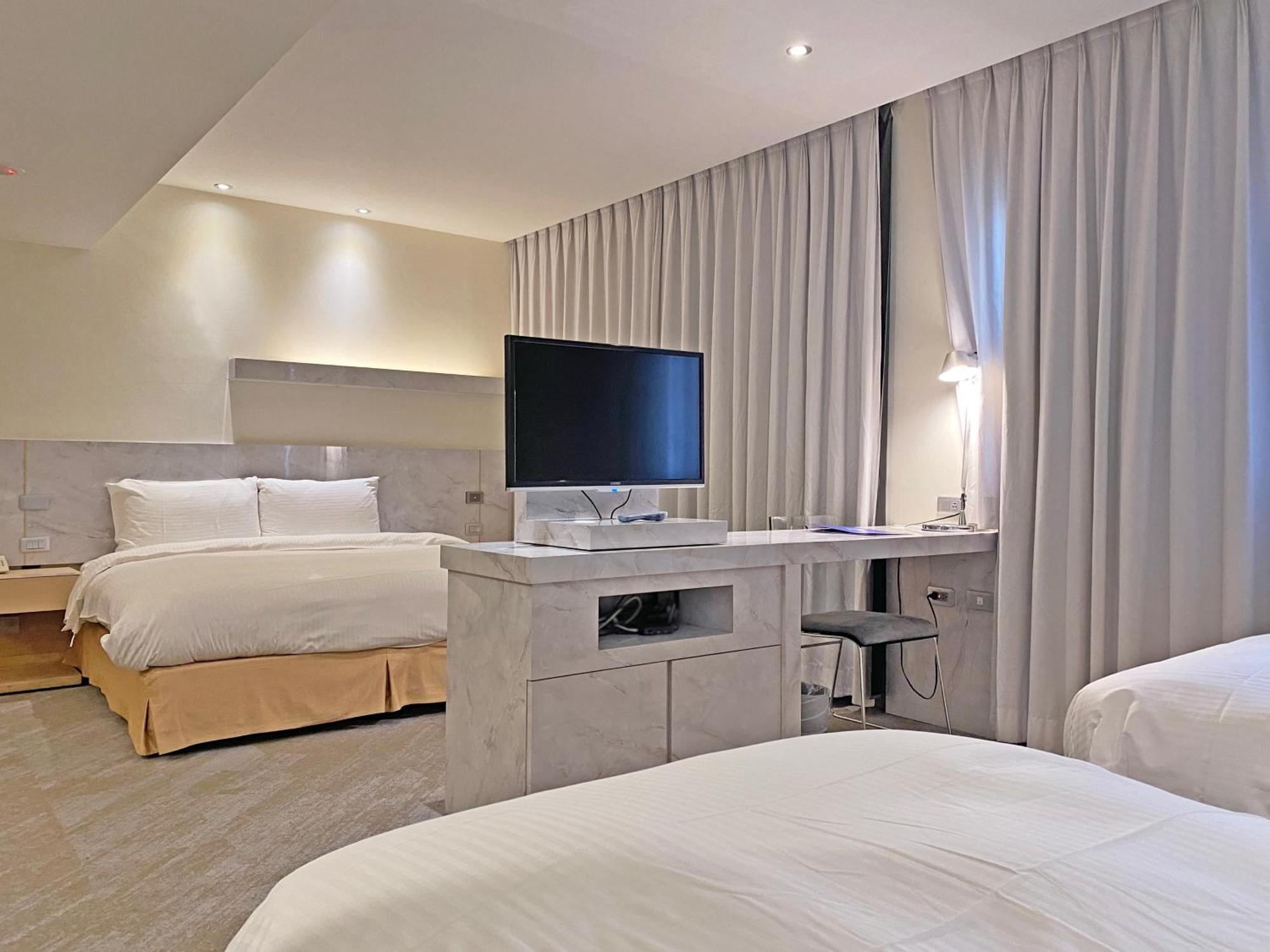 Beacon Hotel Тайчжун Экстерьер фото